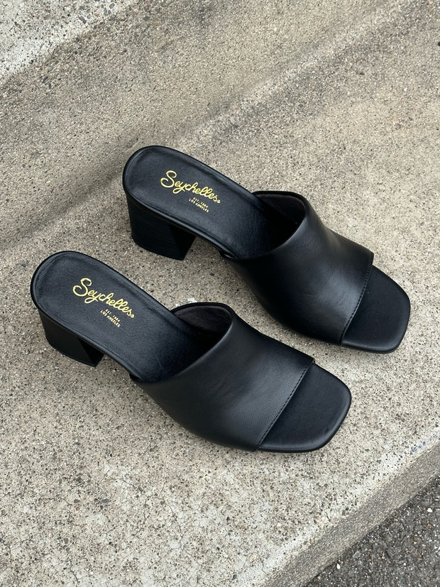 Seychelles Adapt Heel in Black Leather