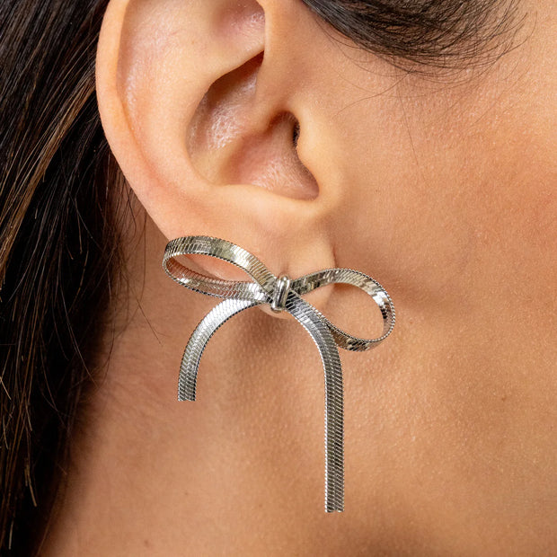 laurenly_bracha_bow_earrings_silver_laurenly_bracha_bow_earrings_silver