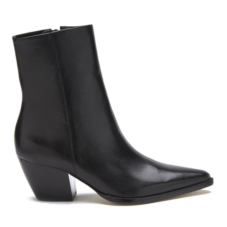 Matisse Caty Boot in Smooth Black Leather