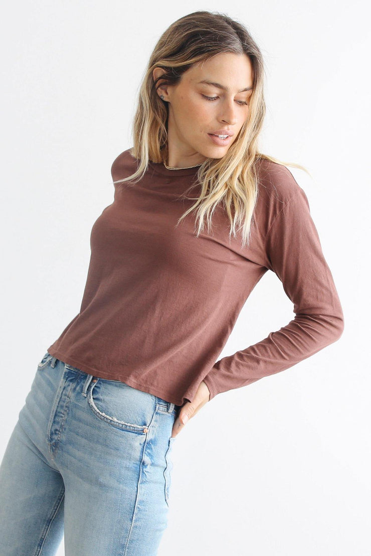 Perfect White Tee Axel Long Sleeve in Wine