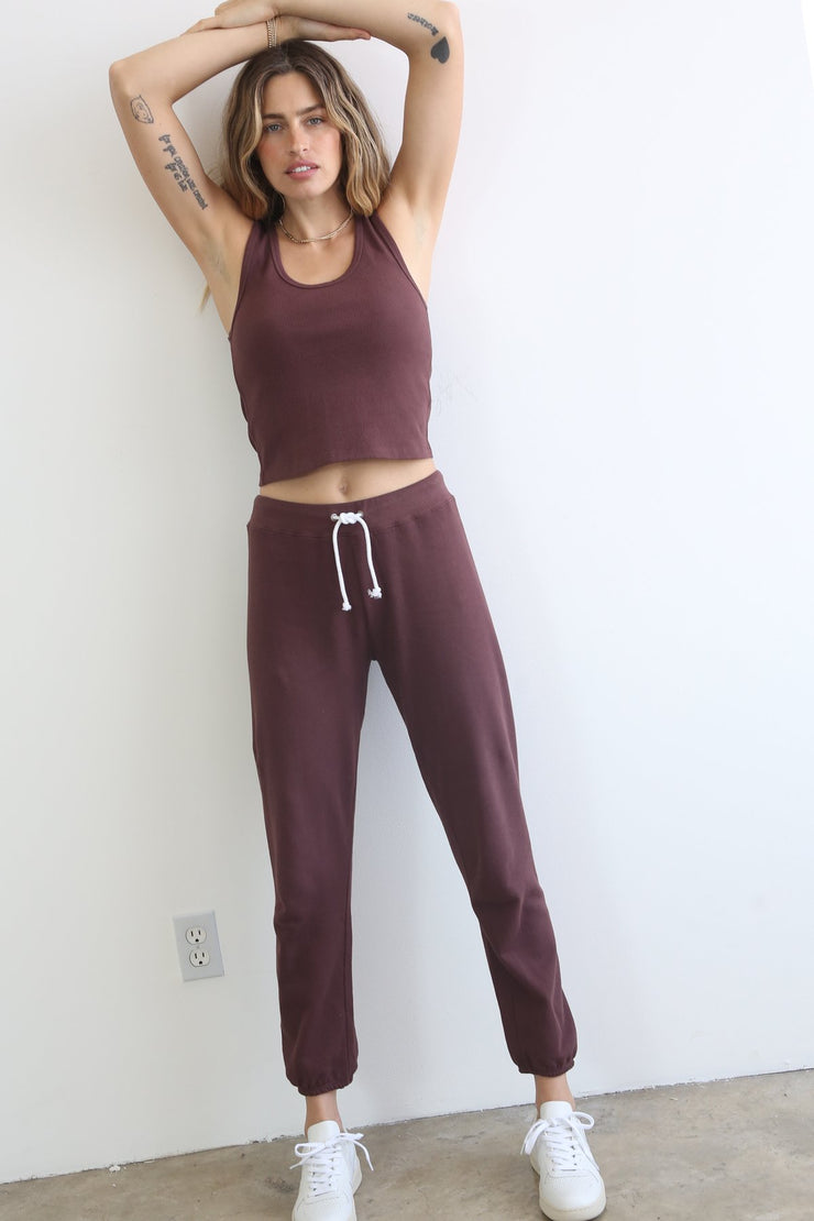 Perfect White Tee Freddie Joggers in Wine