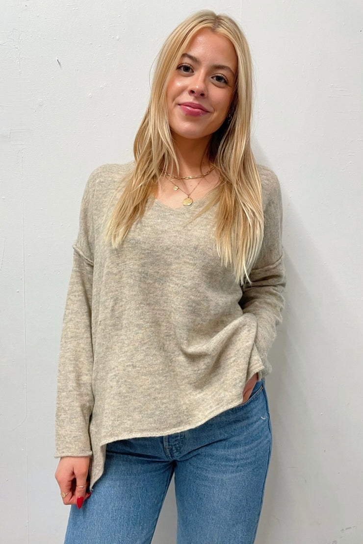 Pinch Carrie Sweater in Oatmeal