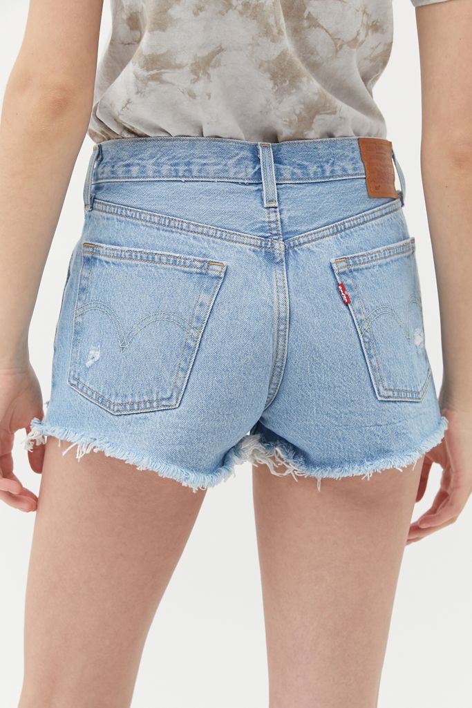 Levi's 501 Shorts in Luxor Lifts